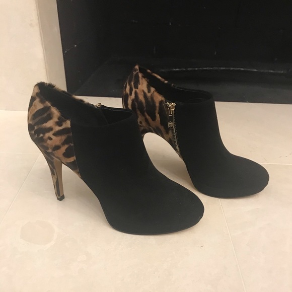 Vince Camuto Shoes - Vince Camuto suede and calf hair booties